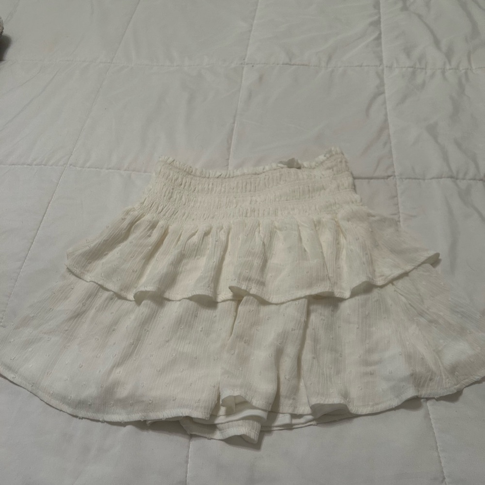 Altar'd State white Textured Skirt size small